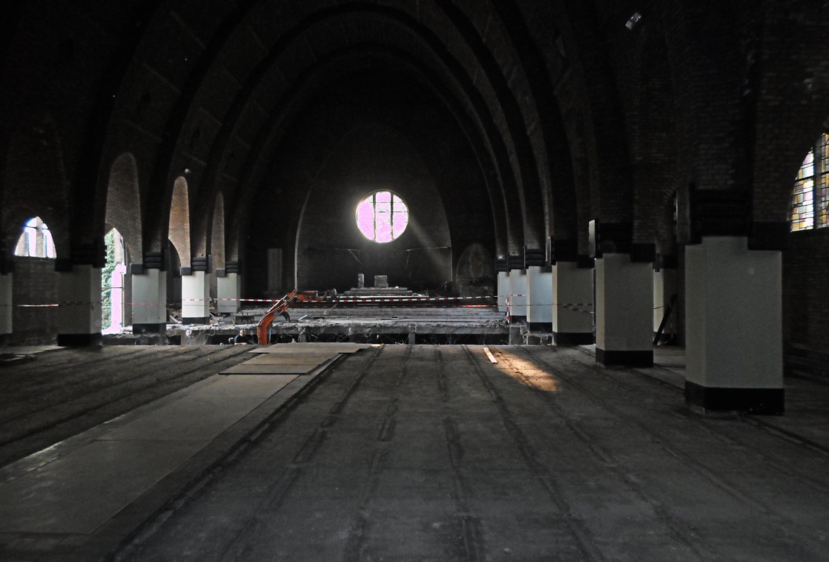 OLVG-kerk begin sloop in kerkgebouw