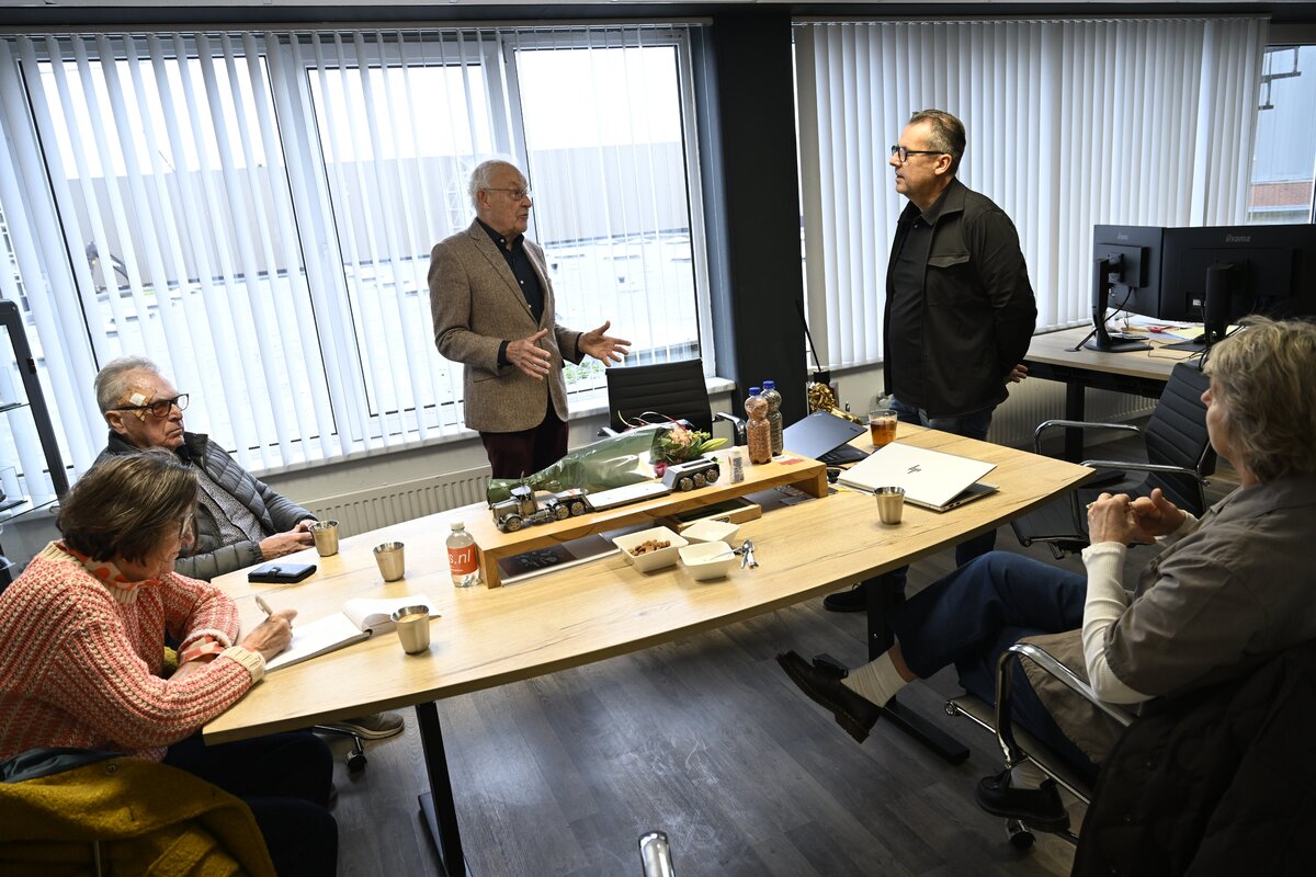 De 500ste donateur in de bloemen